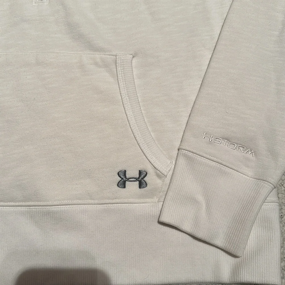 Under Armour - Storm Semi-Fitted Cold Gear Hoodie - Picture 3 of 6